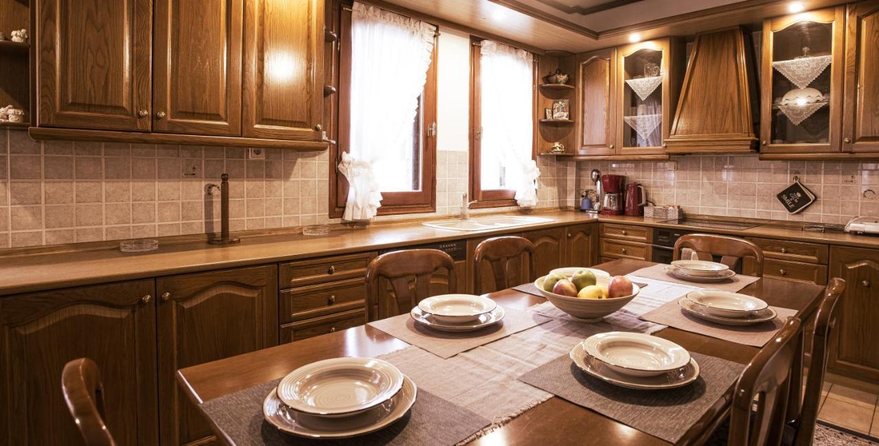 Georgia'S Guesthouse Kesriye Dış mekan fotoğraf