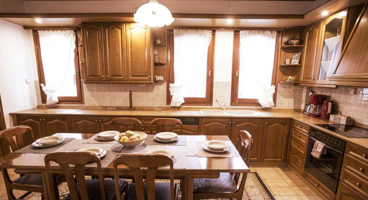 Georgia'S Guesthouse Kesriye Dış mekan fotoğraf